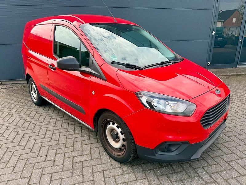 Occasion Ford Transit 75 ch (55 kW) 2019 Rouge Berline