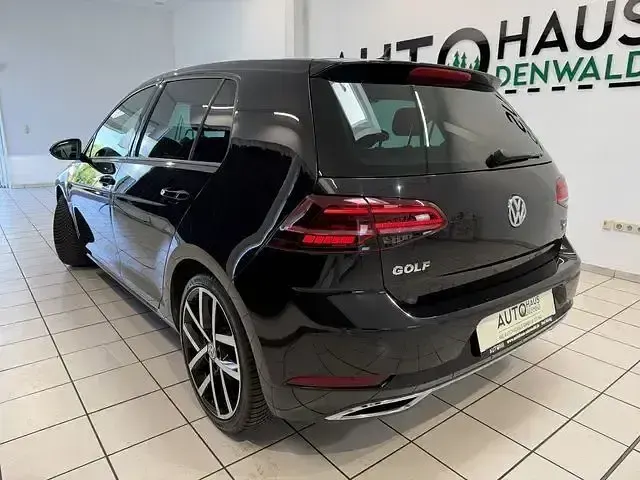 Gebraucht VW Golf VII Highline 174 PS (127 kW) 2018 Andere Limousine