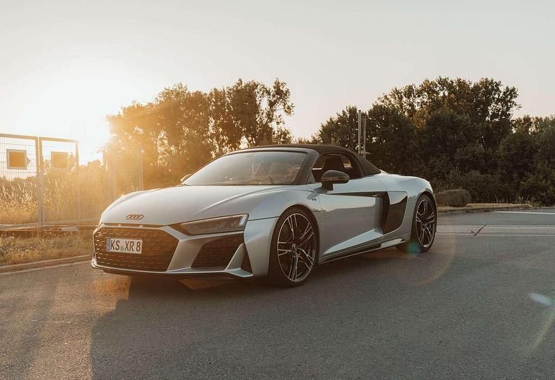 Silber Gebraucht 2020 Audi R8 Spyder Performance Cabrio | 162.000 € (Etwas zu teuer) - Bild 1/4