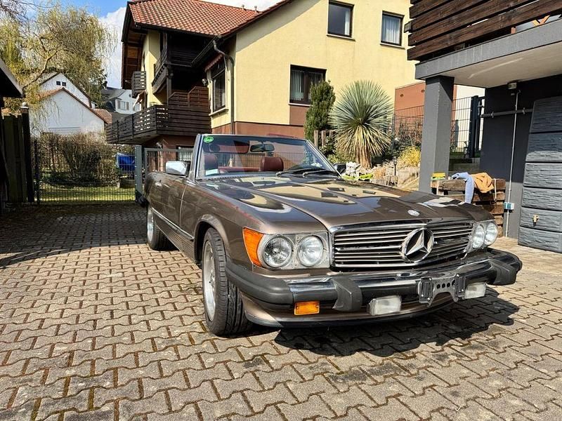 Gebraucht Mercedes 560 231 PS (169 kW) 1988 Gold Cabrio