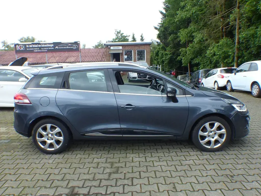 Gebraucht Renault Clio IV Life 90 PS (66 kW) 2018 Grau Limousine