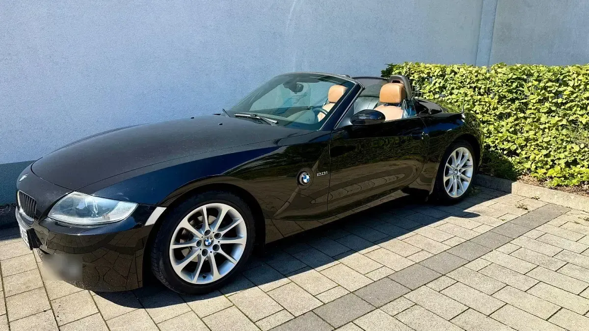 Gebraucht BMW Z4 Sport Line 150 PS (110 kW) 2006 Schwarz Cabrio
