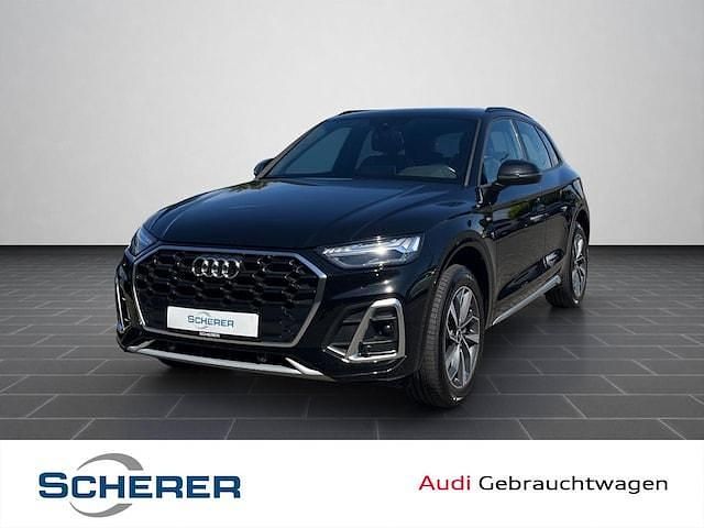 Schwarz (metallic) Gebraucht 2022 Audi Q5 Ambiente SUV | 37.680 € (Guter Preis) - Bild 1/4