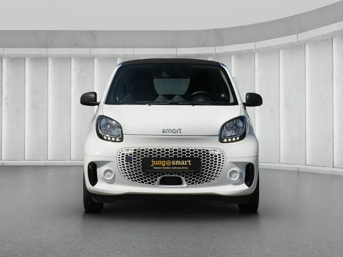 Gebraucht Smart ForTwo Coupé 60 kW (82 PS) 2021 Bodypanels in white Kleinwagen