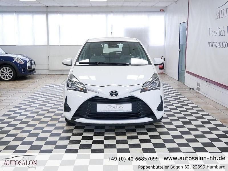 Gebraucht Toyota Yaris Comfort 72 PS (52 kW) 2020 Weiß Limousine