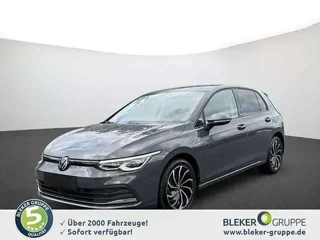 Gebraucht VW Golf VIII Move 150 PS (110 kW) 2023 Grau Limousine