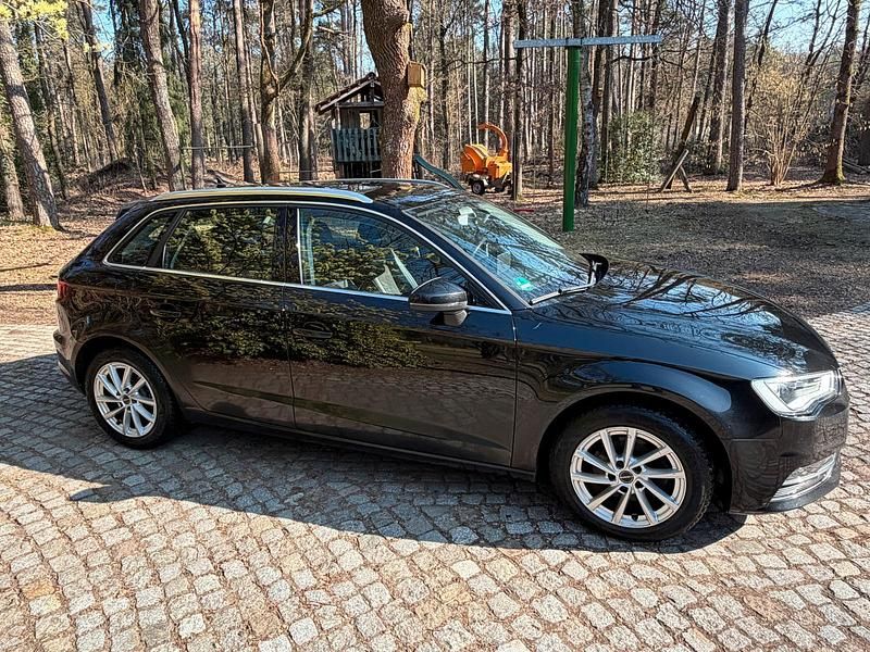 Gebraucht Audi A3 110 PS (80 kW) 2014 Schwarz Limousine