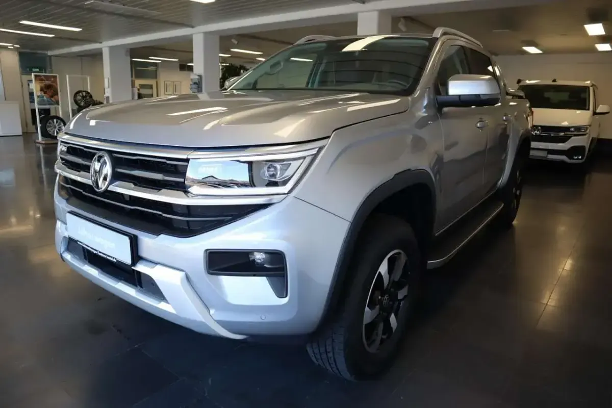 Gebraucht VW Amarok Style 241 PS (177 kW) 2024 Silber Pickup