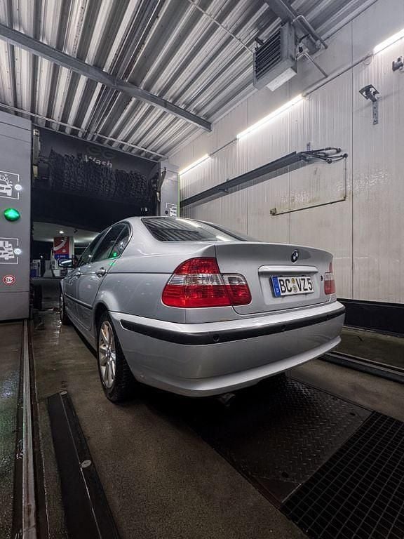 Gebraucht BMW 316 116 PS (85 kW) 2003 Silber Limousine