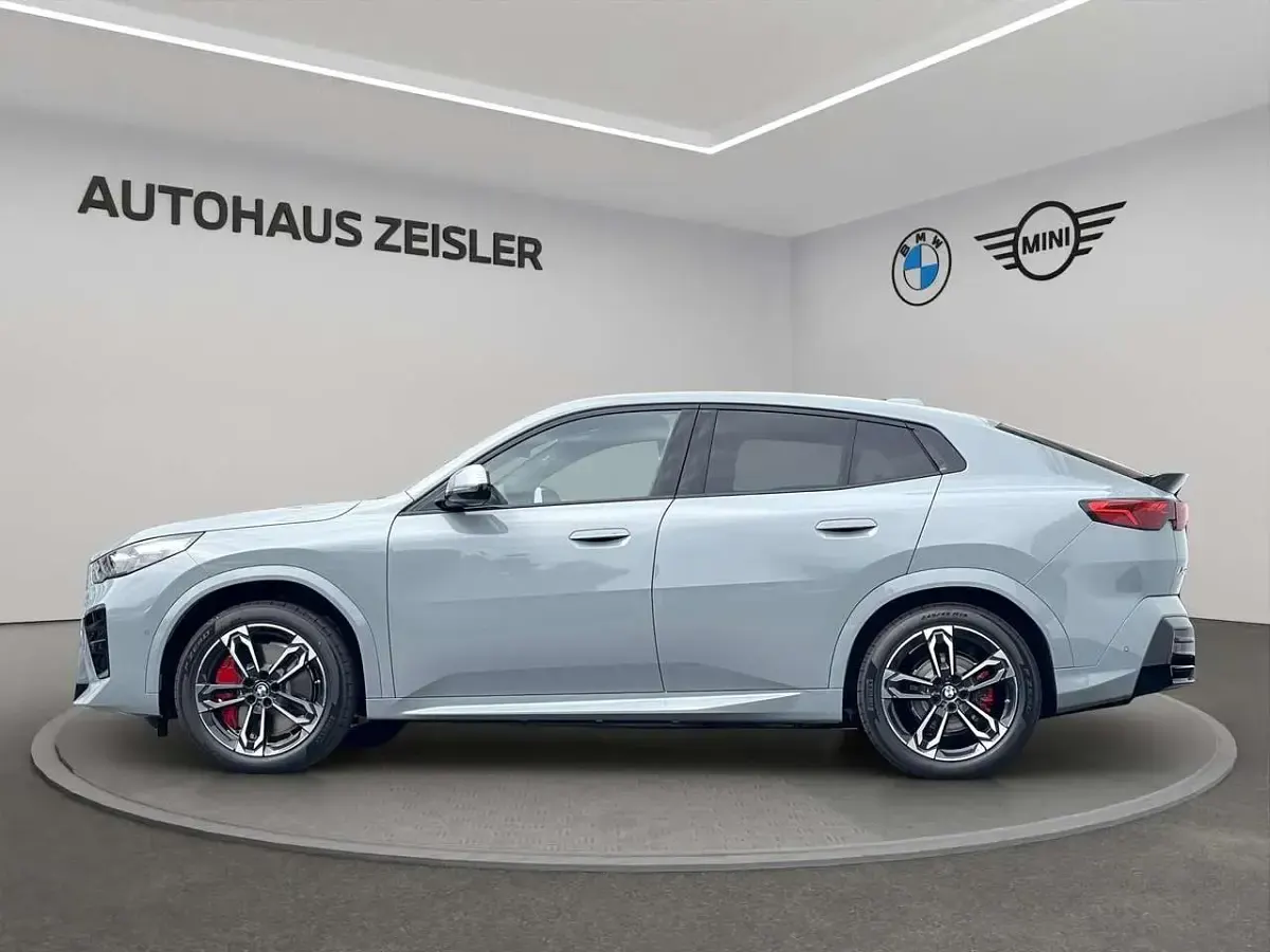 Neu BMW iX2 Performance 230 kW (313 PS) 2025 M brooklyn grau SUV