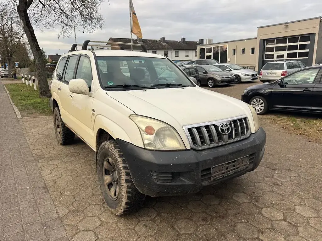 Gebraucht Toyota Land Cruiser 173 PS (127 kW) 2008 Weiß SUV