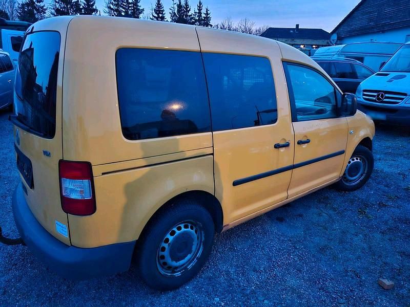 Gebraucht VW Caddy 102 PS (75 kW) 2006 Gelb Van / Kleinbus