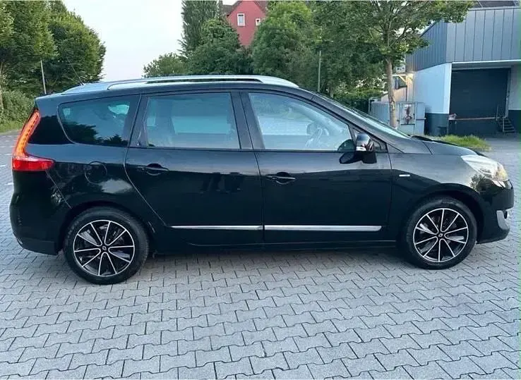 Gebraucht Renault Grand Scénic III Bose Edition 132 PS (97 kW) 2013 Schwarz Van / Kleinbus