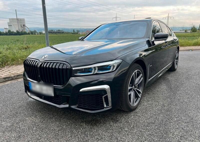 Schwarz Gebraucht 2021 BMW 750 M Sport Limousine | 60.000 € - Bild 1/4