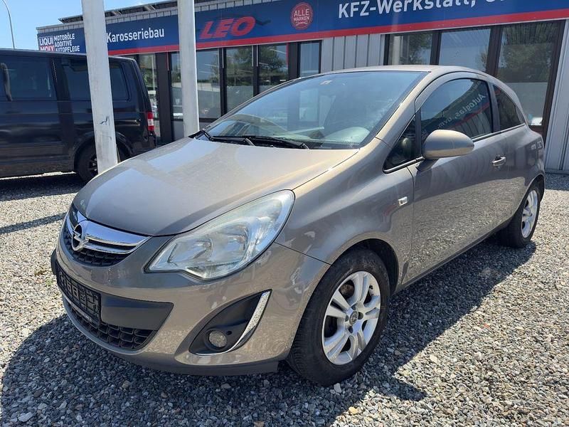 Grau Gebraucht 2011 Opel Corsa Satellite Kleinwagen | 4.700 € (Etwas zu teuer) - Bild 1/4