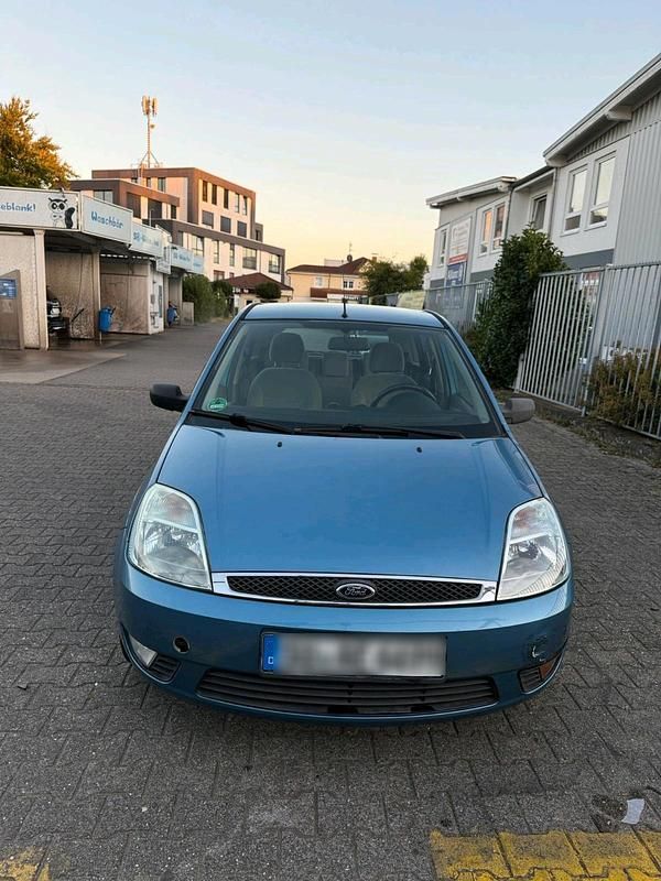 Blau Gebraucht 2003 Ford Fiesta Kleinwagen | 1.350 € - Bild 1/4