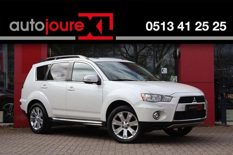 Gebraucht Mitsubishi Outlander Edition 147 PS (108 kW) 2011 Weiß SUV