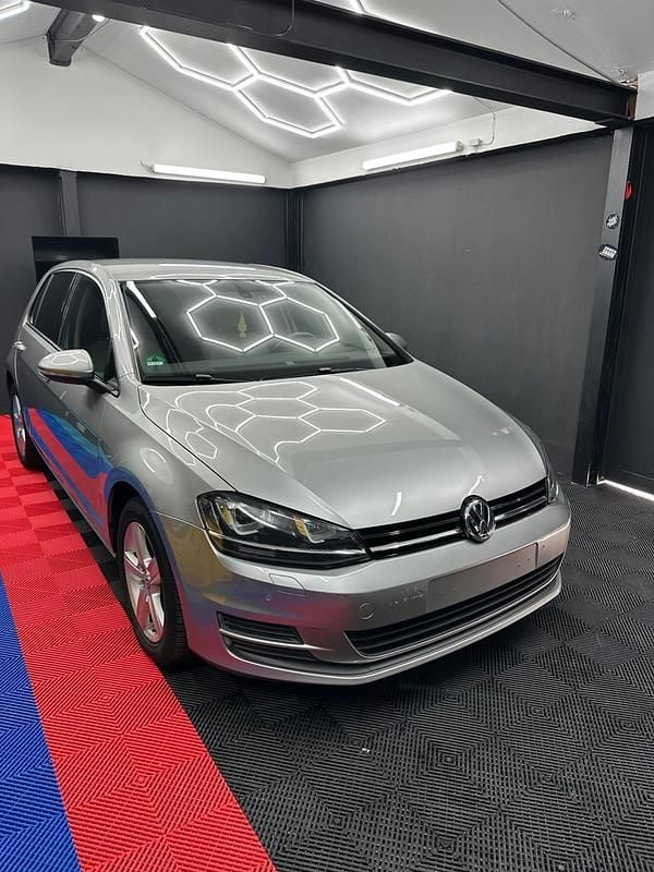 Gebraucht VW Golf VII 105 PS (77 kW) 2013 Grau Limousine