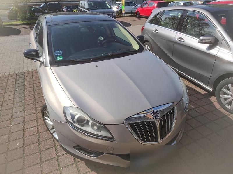 Gebraucht Lancia Delta 150 PS (110 kW) 2008 Beige Kleinwagen