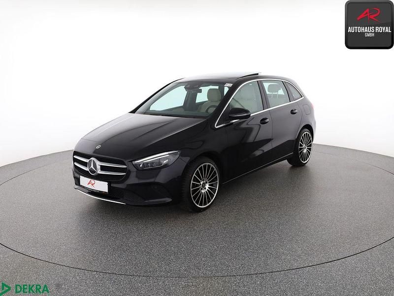 Gebraucht Mercedes B250e Progressive 218 PS (160 kW) 2022 Kosmosschwarz Van / Kleinbus
