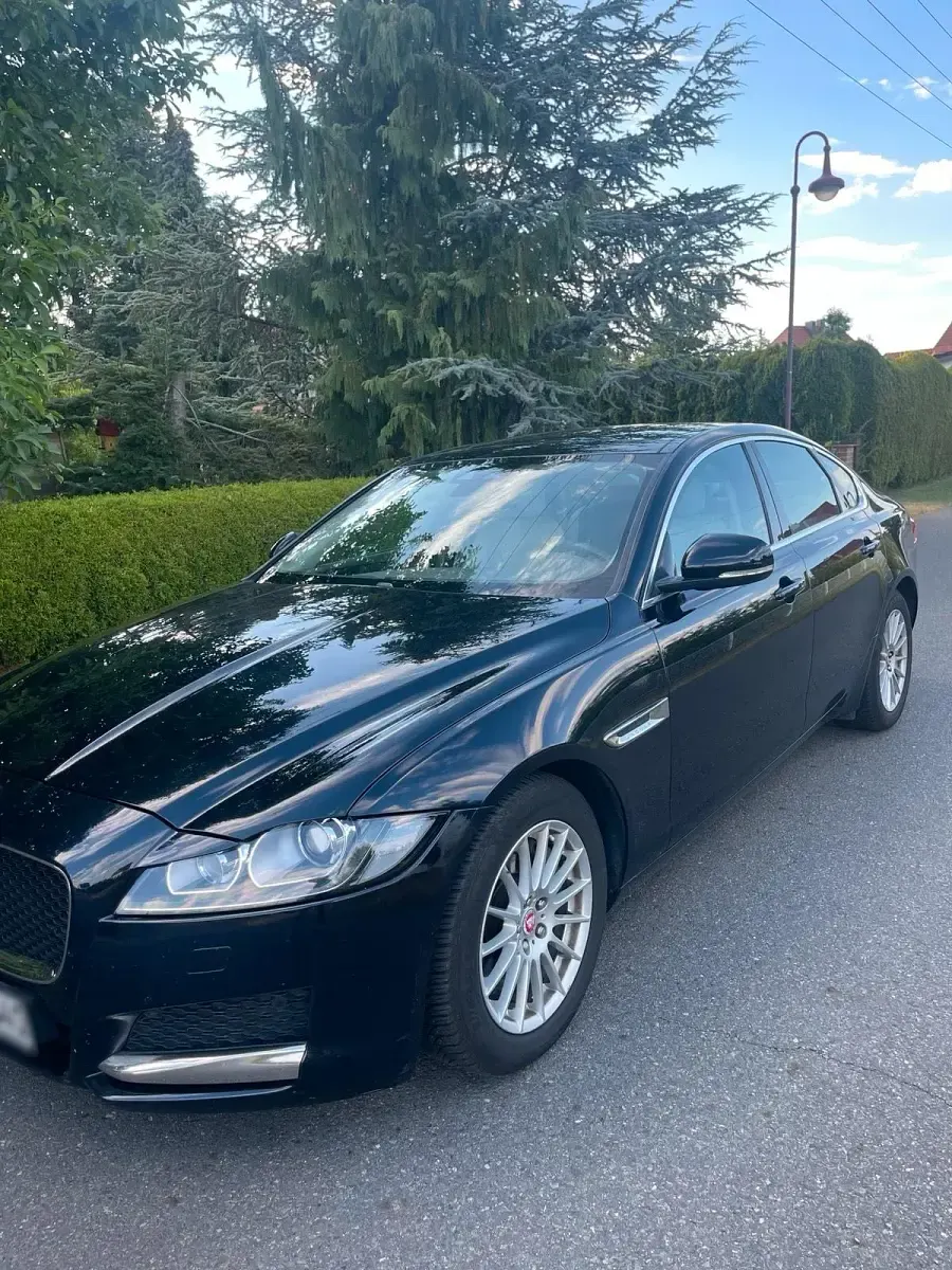Gebraucht Jaguar XF 170 PS (125 kW) 2017 Schwarz Limousine