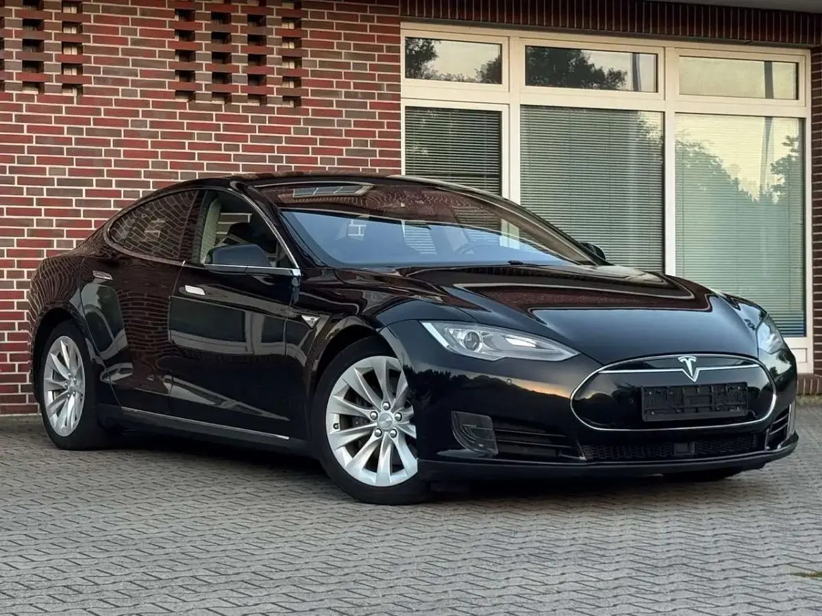 Gebraucht Tesla Model S 244 kW (333 PS) 2016 Schwarz Kleinwagen