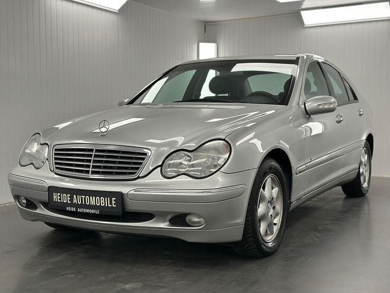 Silber Gebraucht 2001 Mercedes C180 Limousine | 2.990 € (Fairer Preis) - Bild 1/4