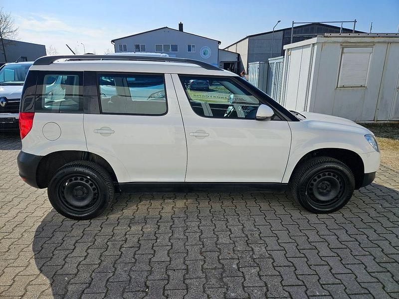 Gebraucht Skoda Yeti 105 PS (77 kW) 2014 Weiß SUV