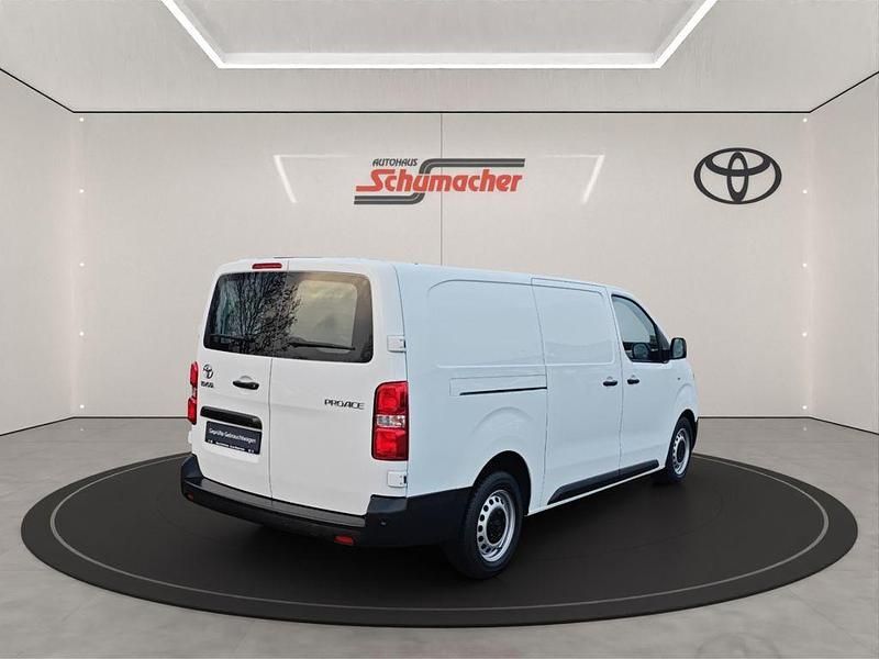 Gebraucht Toyota Proace 144 PS (105 kW) 2023 Weiss Van / Kleinbus