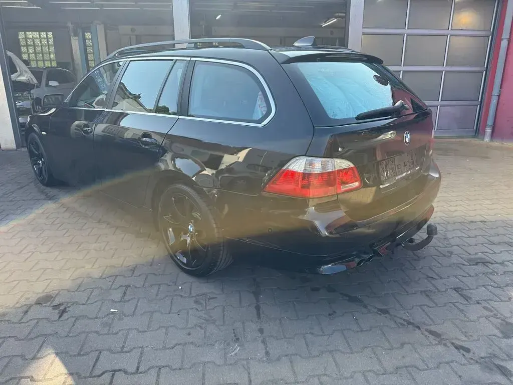Gebraucht BMW 525 218 PS (160 kW) 2005 Schwarz Kombi
