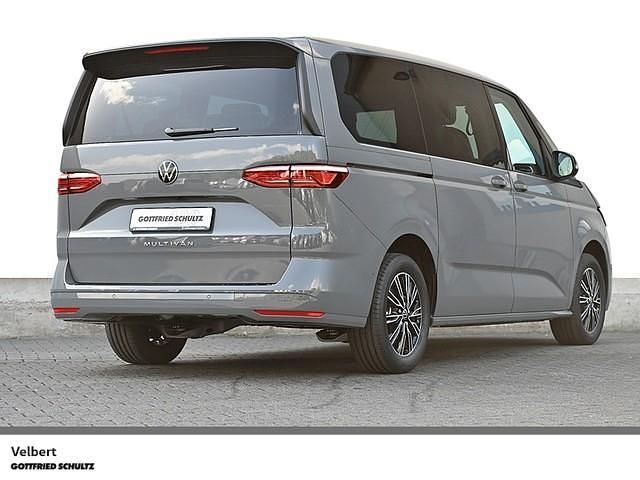 Gebraucht VW Multivan Life 150 PS (110 kW) 2025 Grau Van