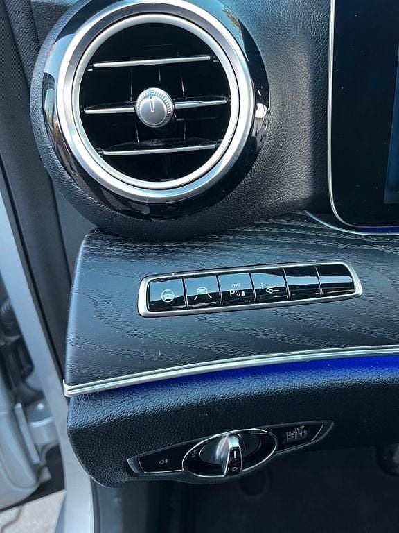 Gebraucht Mercedes E350 AMG line 258 PS (189 kW) 2017 Grau Limousine
