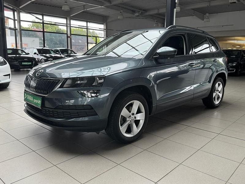Grau Gebraucht 2019 Skoda Karoq Ambition SUV | 17.890 € (Fairer Preis) - Bild 1/4