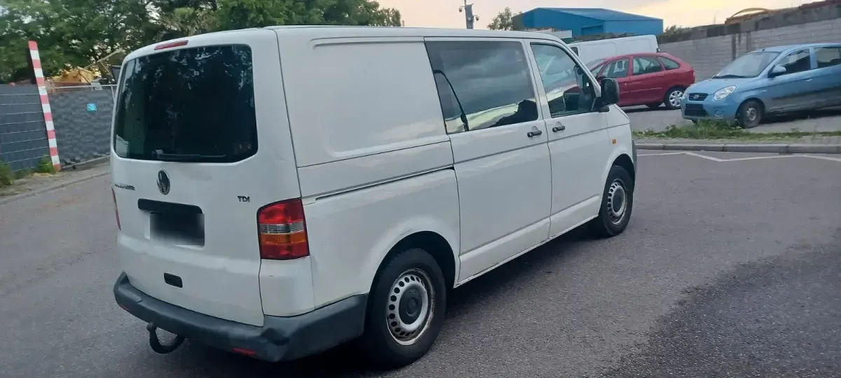 Używany VW Transporter 88 KM (64 kW) 2004 Van