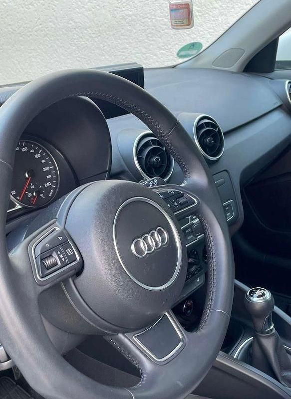Gebraucht Audi A1 Sportback 95 PS (69 kW) 2018 Weiß Kleinwagen