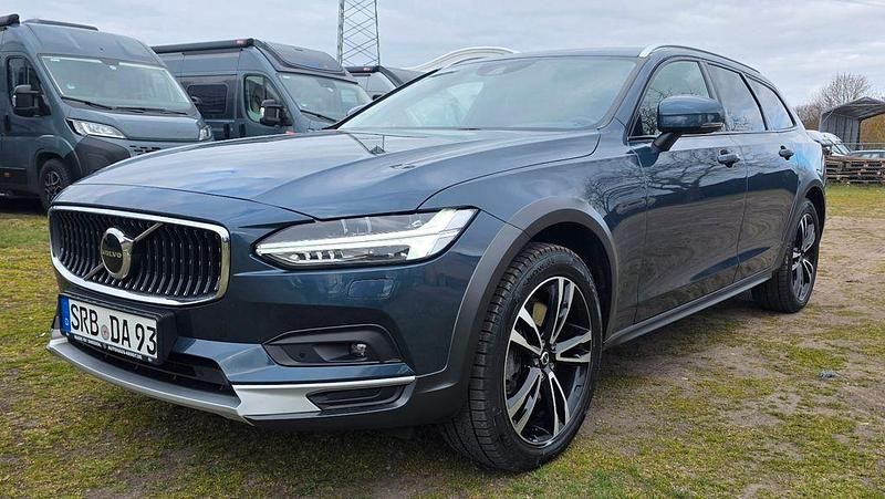 Gebraucht Volvo V90 CC Pro 197 PS (144 kW) 2021 Blau Kombi