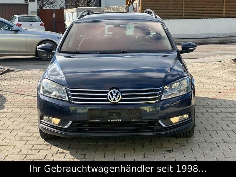 Gebraucht VW Passat Trendline 140 PS (102 kW) 2013 Blau Kombi