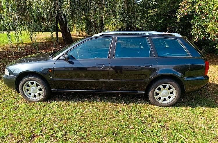 Silber Gebraucht 1996 Audi A4 Kombi | 1.499 € (Fairer Preis) - Bild 1/4
