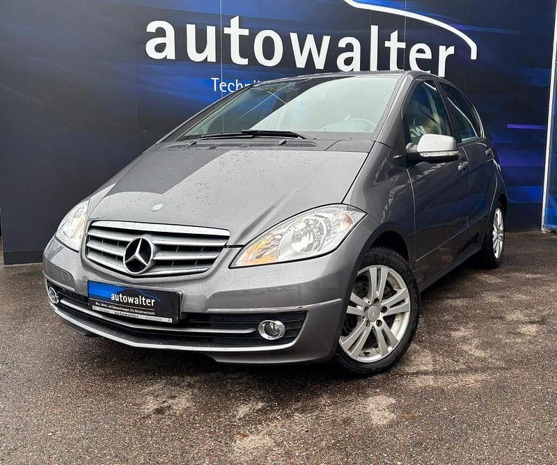 Gebraucht Mercedes A200 Elegance 136 PS (100 kW) 2010 Grau Kleinwagen