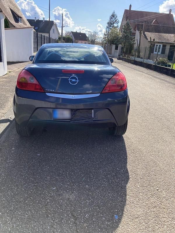Gebraucht Opel Tigra 66 PS (48 kW) 2006 Blau Cabrio