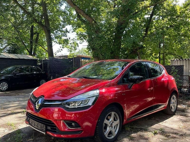 Rot Gebraucht 2017 Renault Clio IV LIMITED Kleinwagen | 8.980 € (Guter Preis) - Bild 1/4
