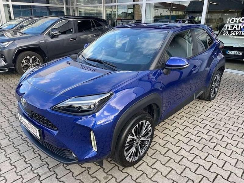 Nachtblau met. Gebraucht 2022 Toyota Yaris Cross Elegant SUV | 23.500 € (Fairer Preis) - Bild 1/4