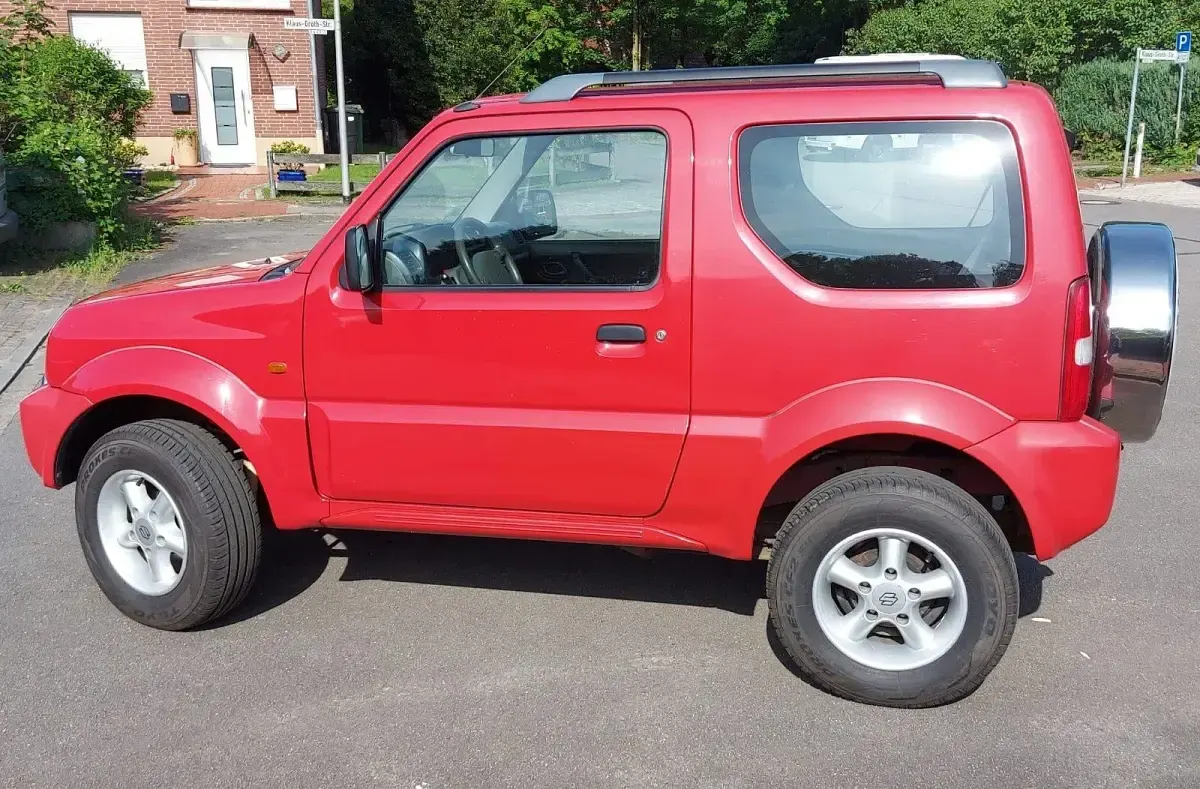 Gebraucht Suzuki Jimny 80 PS (58 kW) 1999 Rot SUV