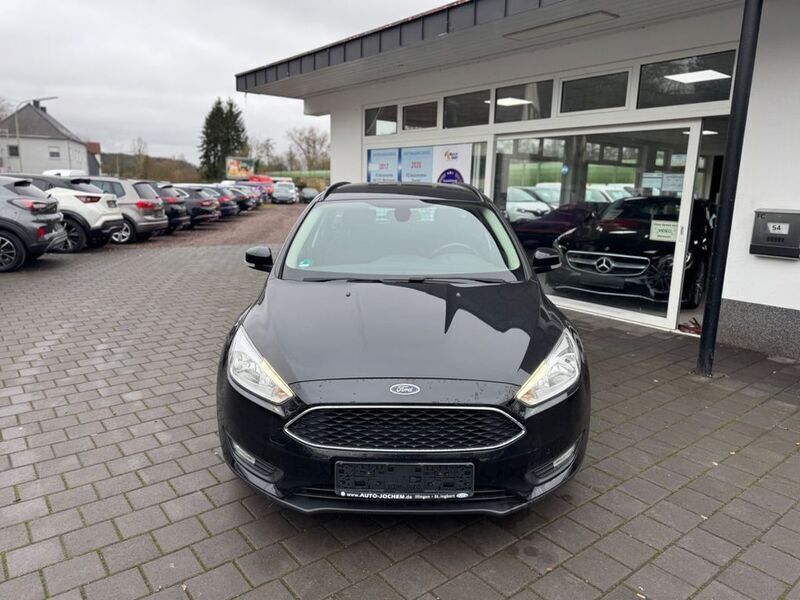 Gebraucht Ford Focus Business Edition 125 PS (91 kW) 2015 Schwarz Limousine