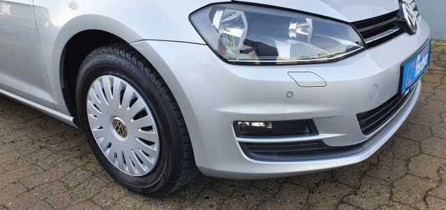 Second-hand VW Golf VII Trendline 110 CP (80 kW) 2016 Argintiu Break