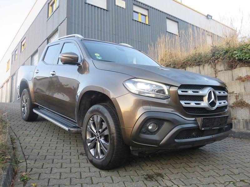 Braun Gebraucht 2020 Mercedes X350 Abholung | 32.900 € - Bild 1/4