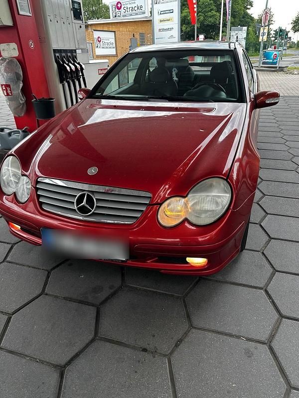 Orange Gebraucht 2001 Mercedes C230 Coupé | 2.500 € (Fairer Preis) - Bild 1/3