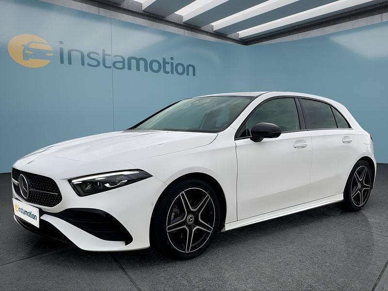 Weiß Gebraucht 2024 Mercedes A200 AMG Limousine | 35.299 € (Teuer) - Bild 1/4