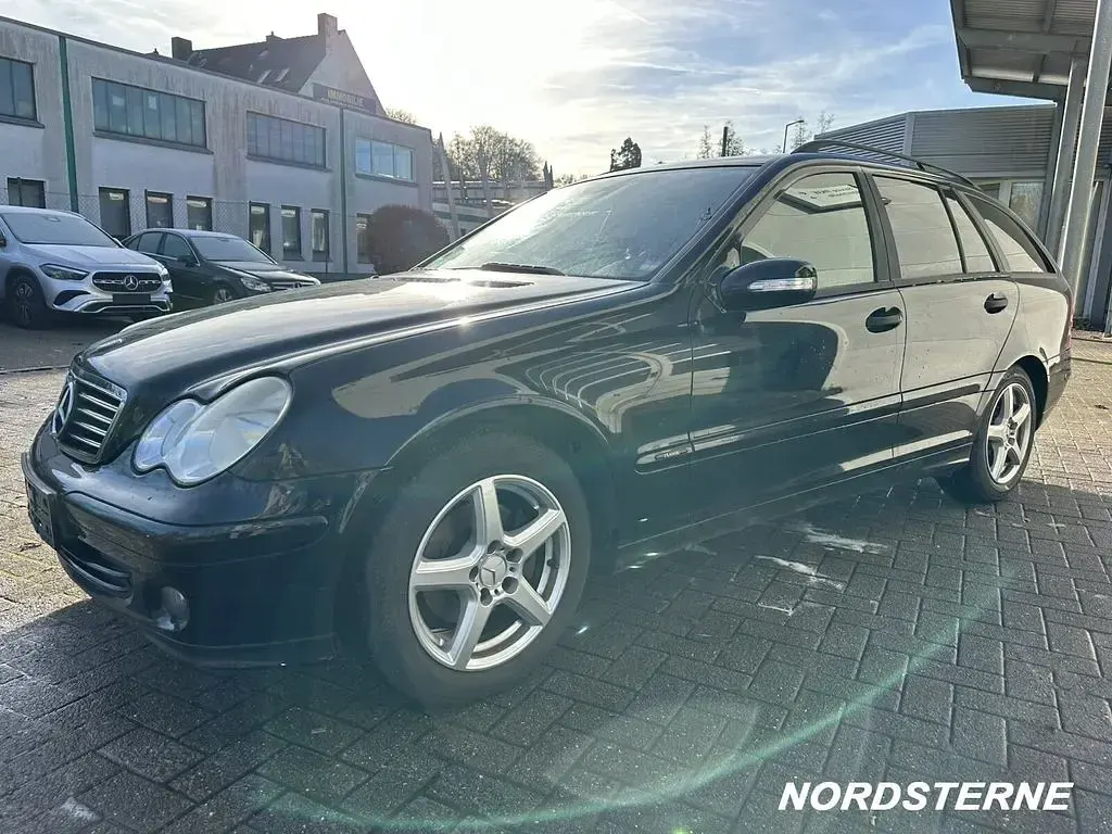Gebraucht Mercedes C200 122 PS (89 kW) 2005 Schwarz Kombi