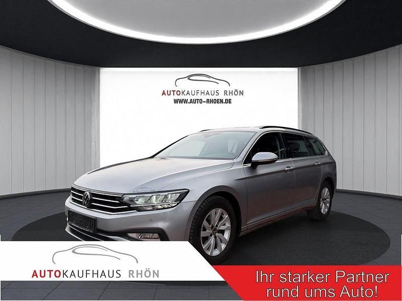 Silber Gebraucht 2021 VW Passat Business Kombi | 19.990 € (Guter Preis) - Bild 1/4